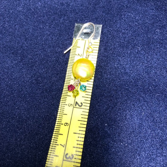 Handcrafted Sterling earrings with lime green pearl and Swarovski crysta… - Picture 2 of 7